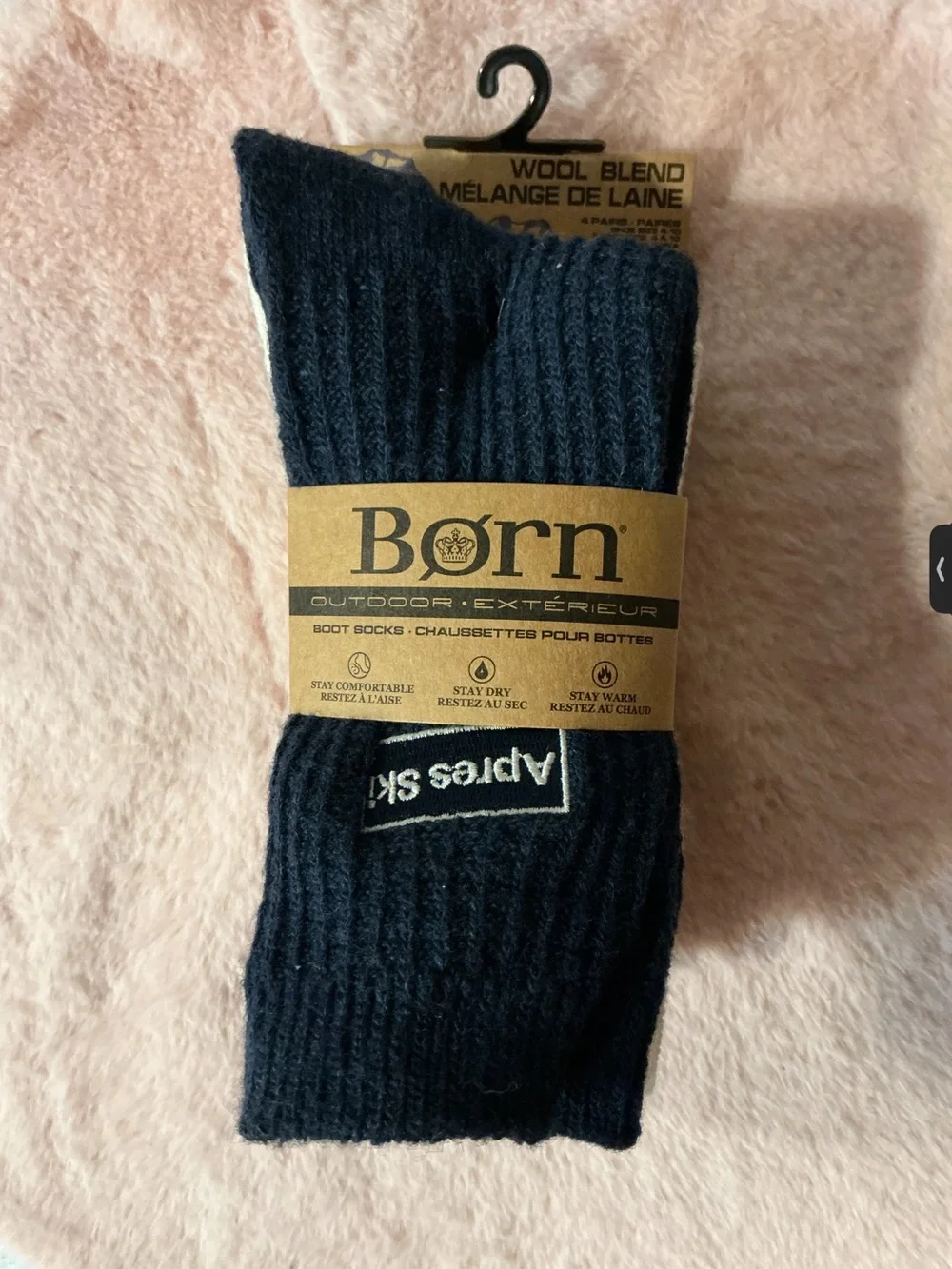 BORN OUTDOORS 4Pk. Women’s Size 4-10 Textured Crew Boot Socks